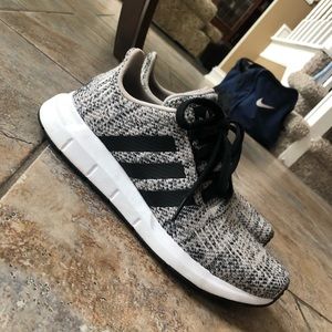 Adidas Runners Knit Material